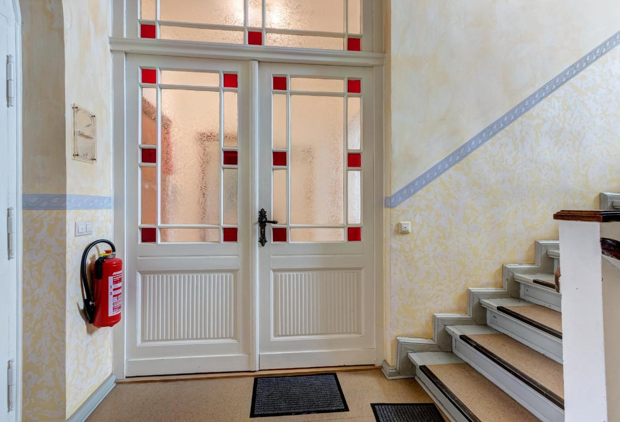 Villa Ahlbeck - Ferienwohnung Kuehlungsborn هيرينجسدورف المظهر الخارجي الصورة